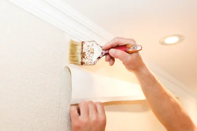 Pose de papier peint à Cerisy — revêtements muraux et toiles de verre